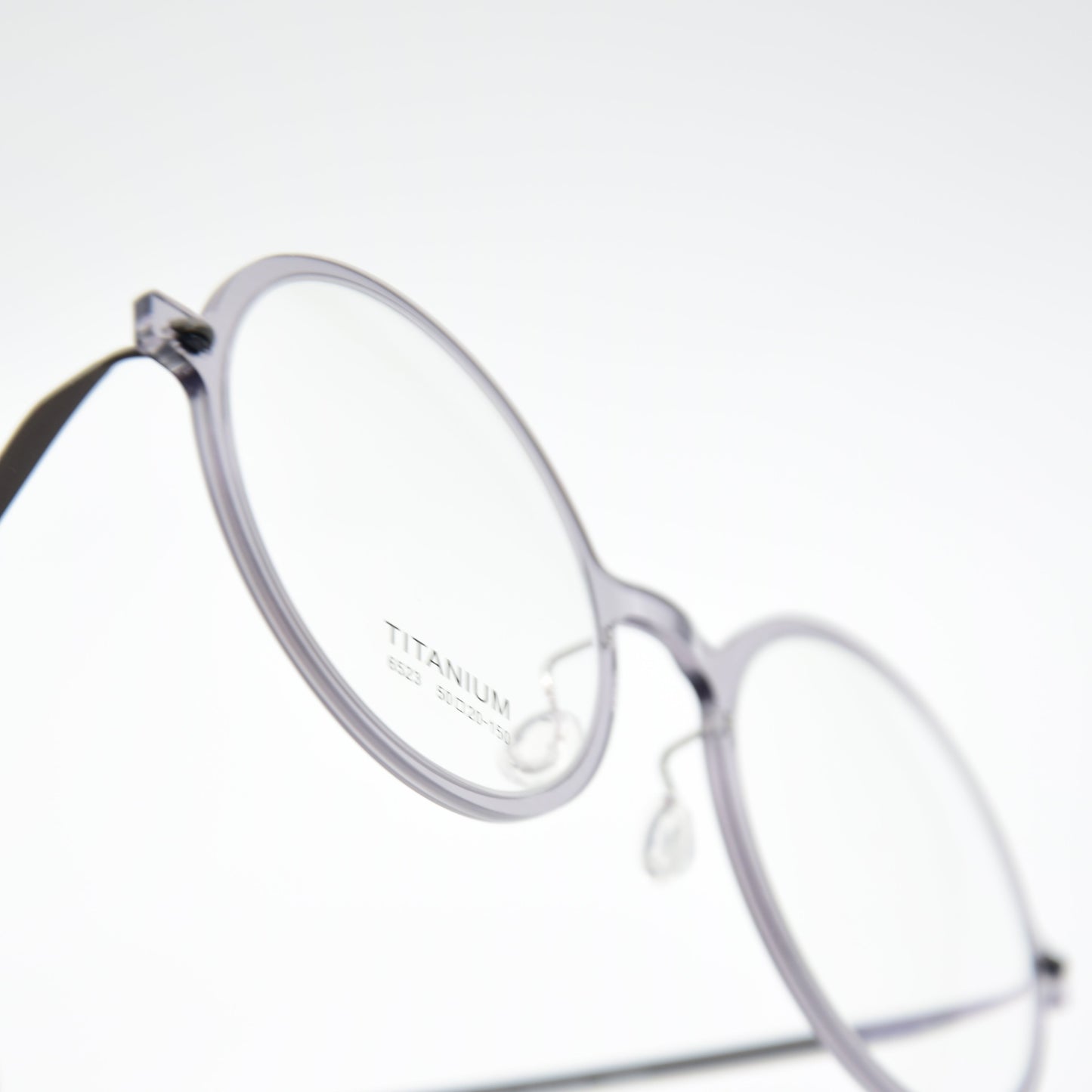 Optique : Lindberg 6523 Crystal ( TITANIUM )