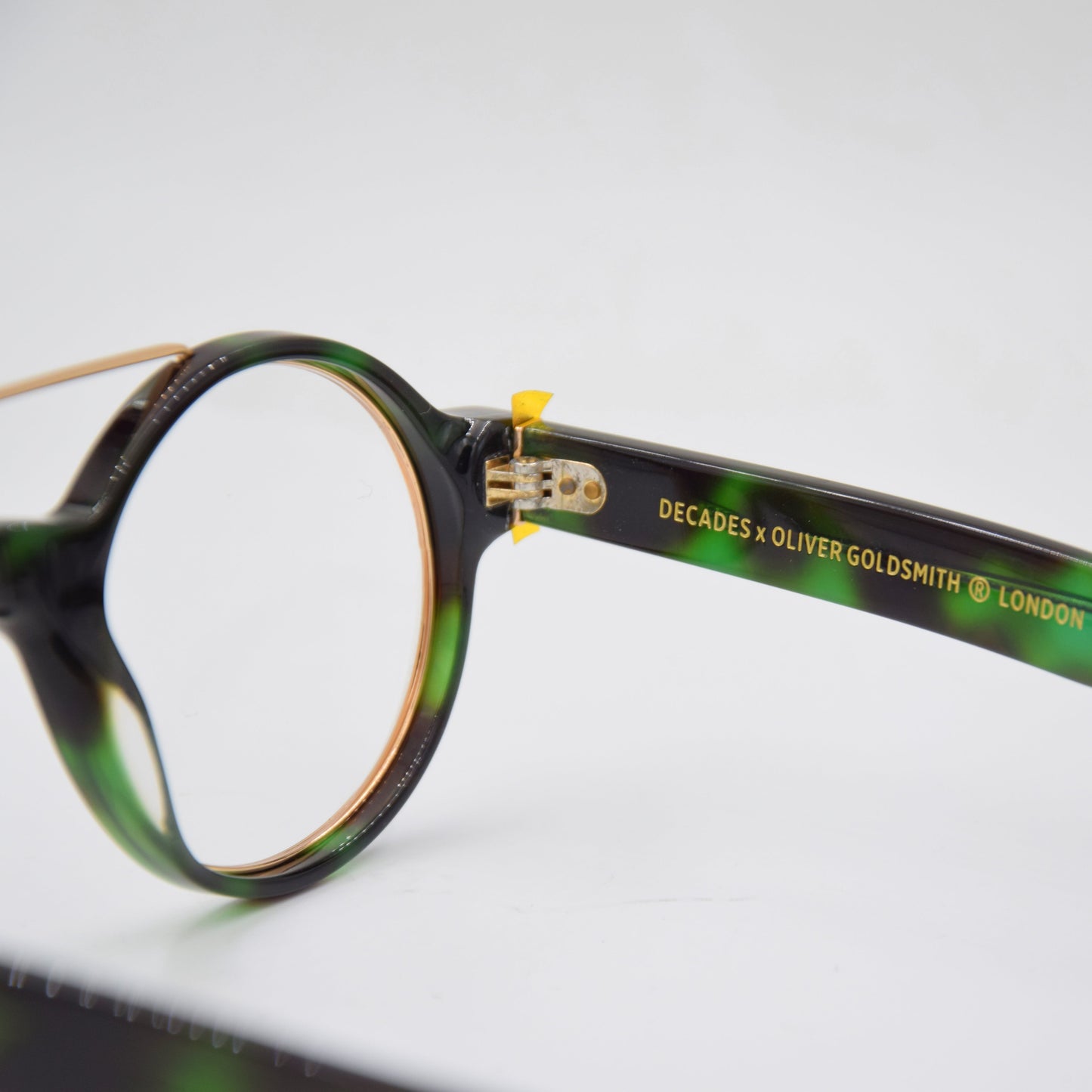 DECADES X OLIVER GOLDSMITH LONDON CAT.3 GREEN TORTOISESHELL