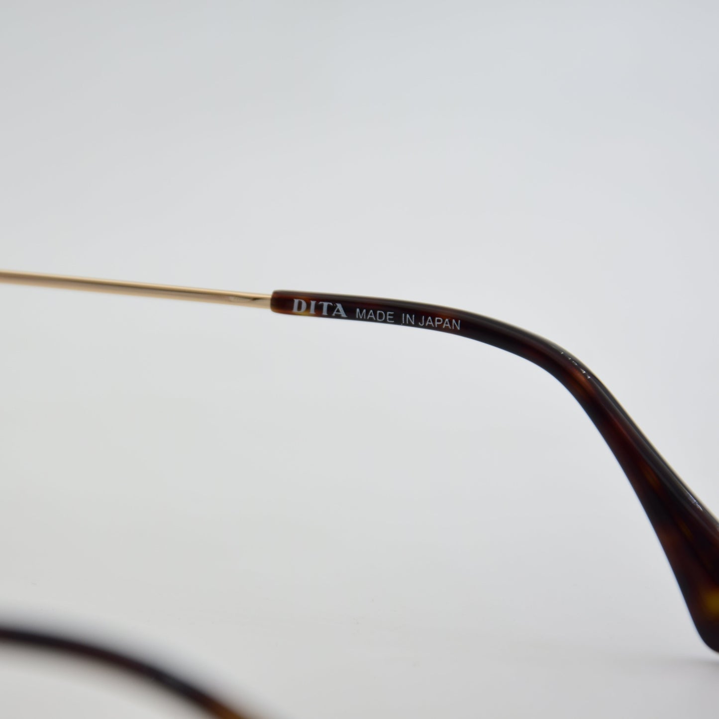 OPTIQUE : DITA 1870 GOLD C02