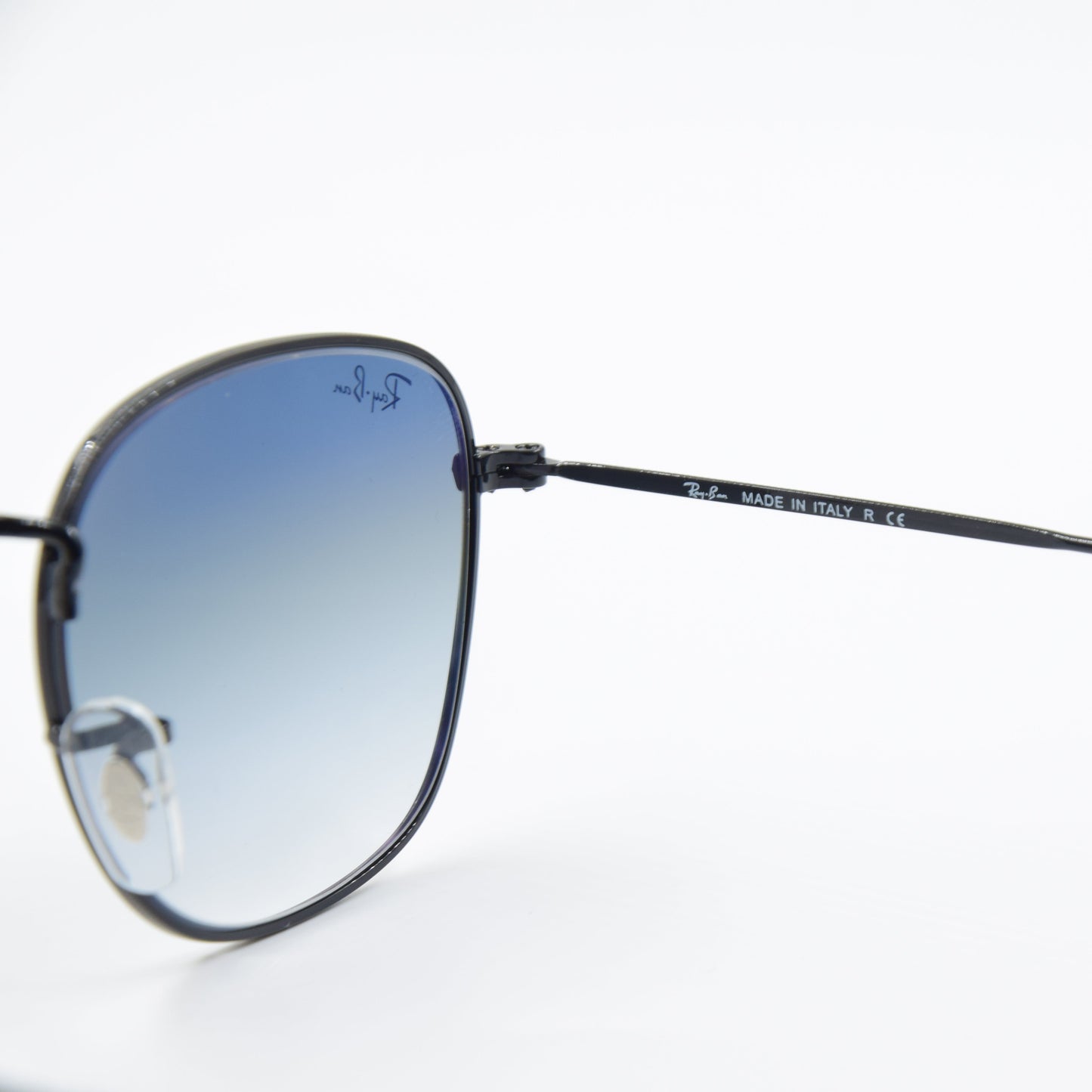 Solaire : Ray-Ban RB3857 FRANK Noir Dégradée