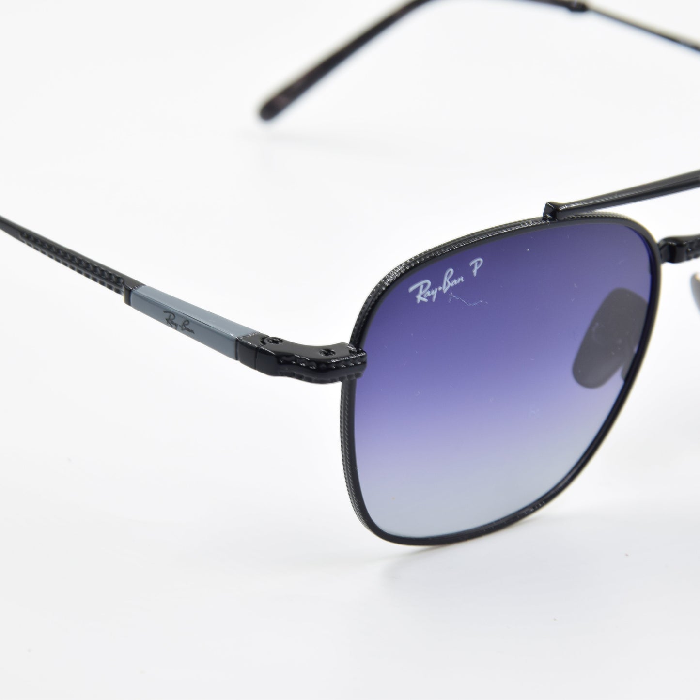 Solaire : Ray-Ban RB8258 Noir POLARIZED