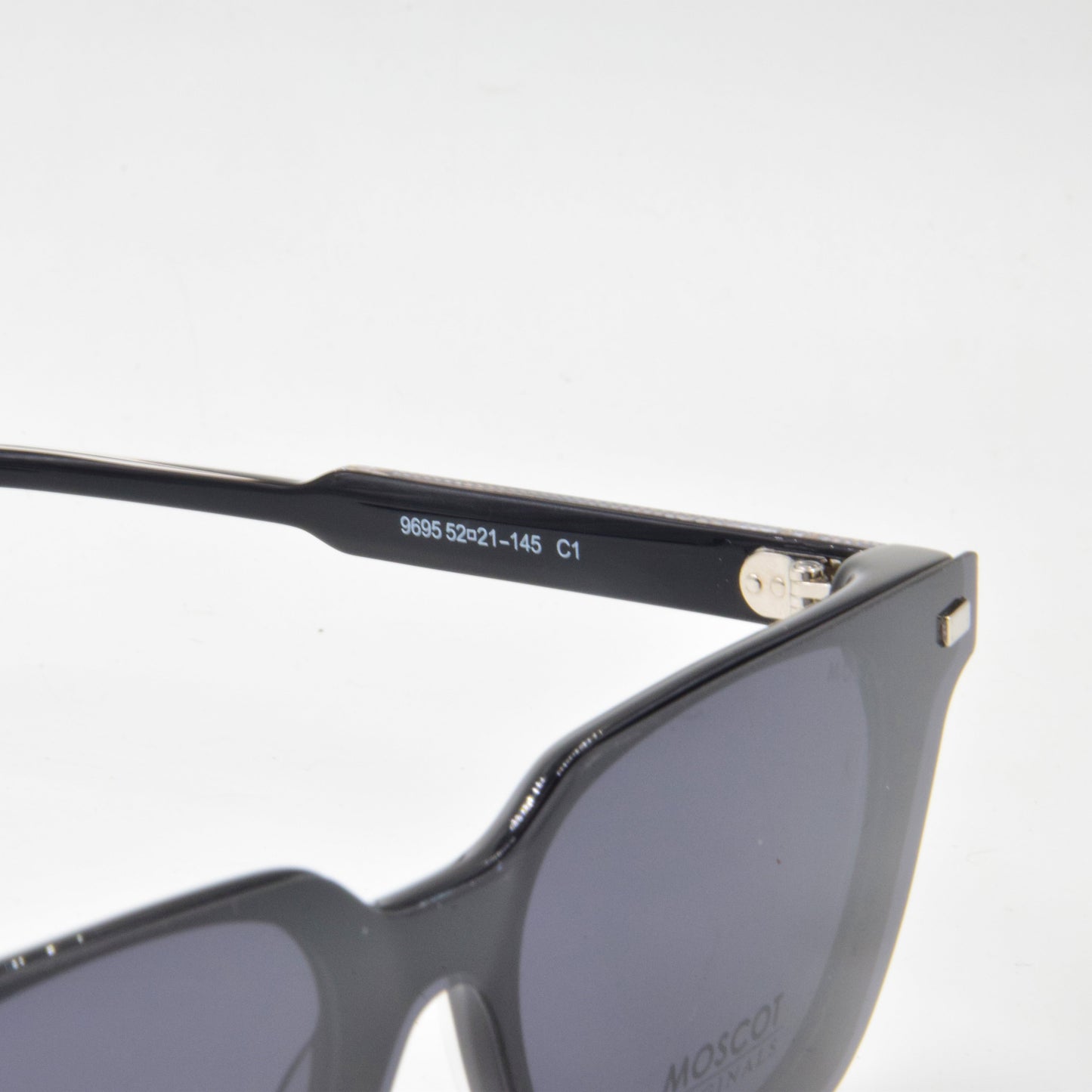 Clips : Moscot 9695 Black C1