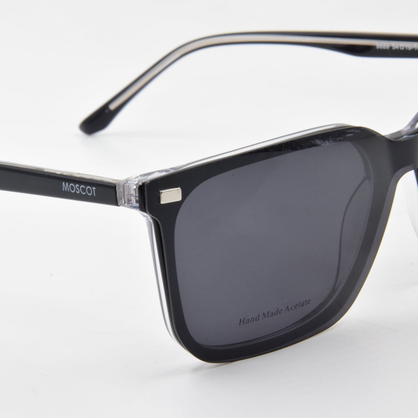 Clips : Moscot 9689 Black C4