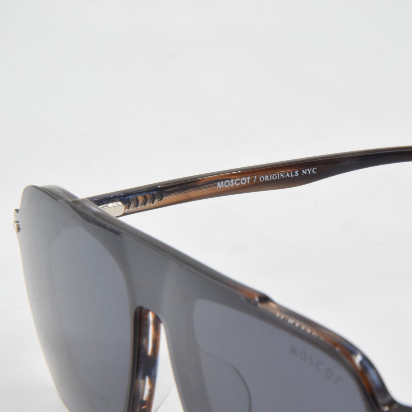 Clips : Moscot 9894A HAVANE-NOIR C6