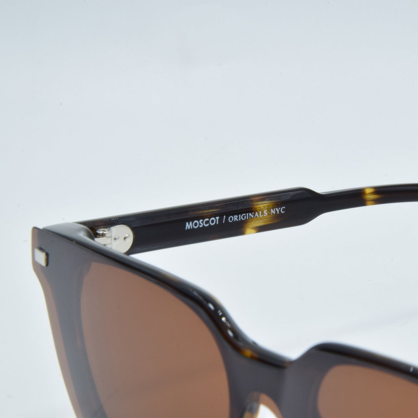 Clips : Moscot 9695 HAVANE-BROWN C1